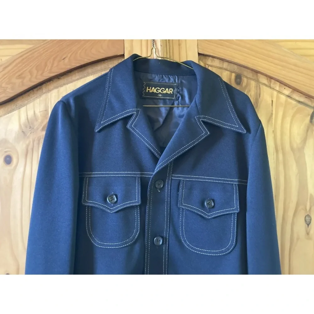 Haggar Navy Blue shirt with Contrast Stitching